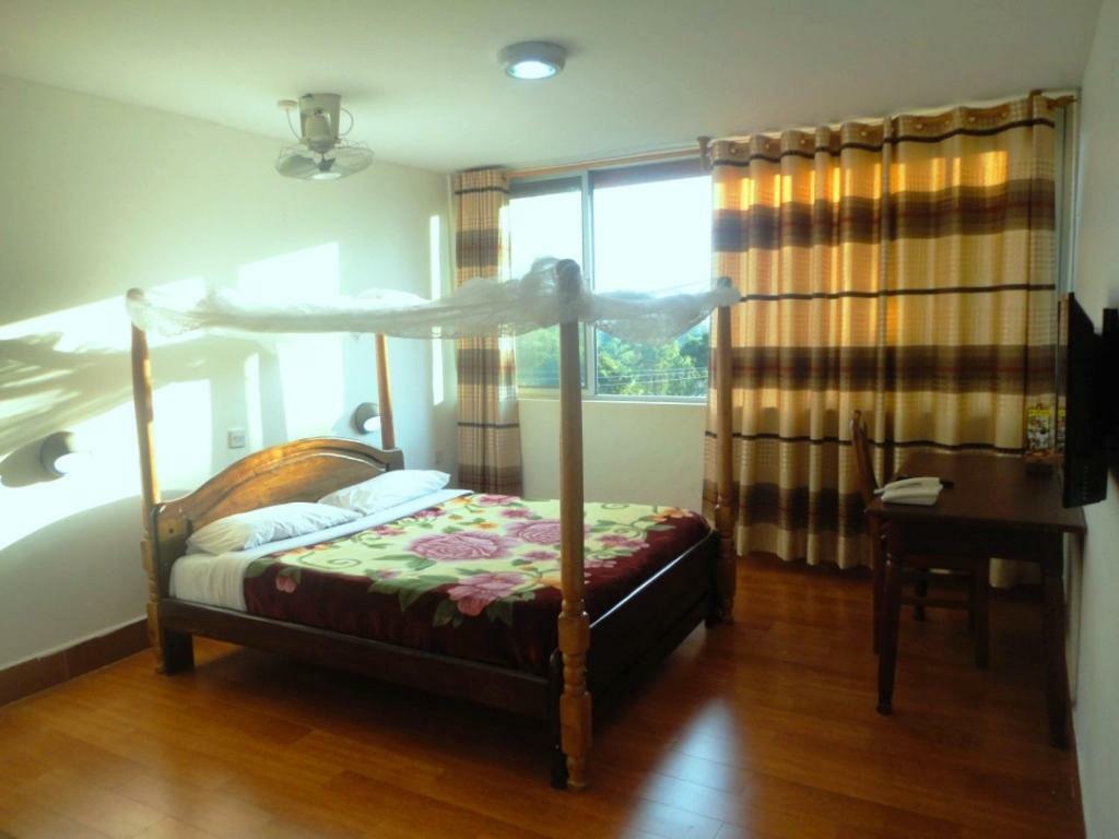 Entebbe Flights Motel ภายนอก รูปภาพ